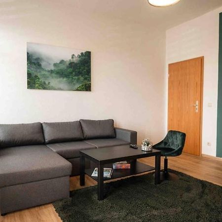 Ferienwohnung Bali Style Mit High Speed Wlan Und Gratis Parkplatz Гера Экстерьер фото