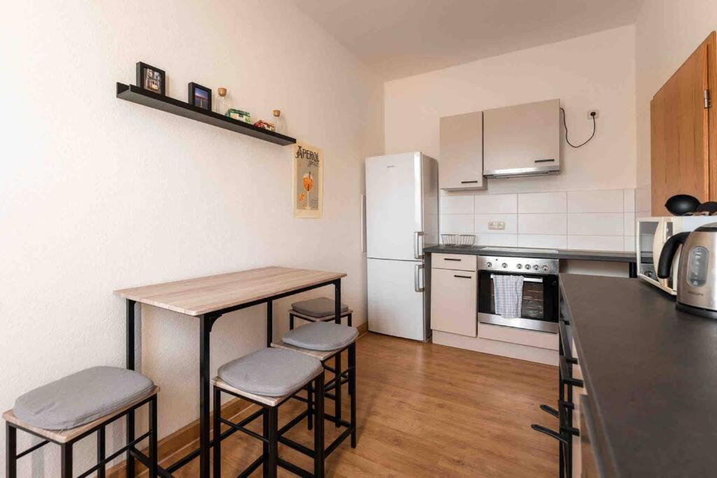 Ferienwohnung Bali Style Mit High Speed Wlan Und Gratis Parkplatz Гера Экстерьер фото