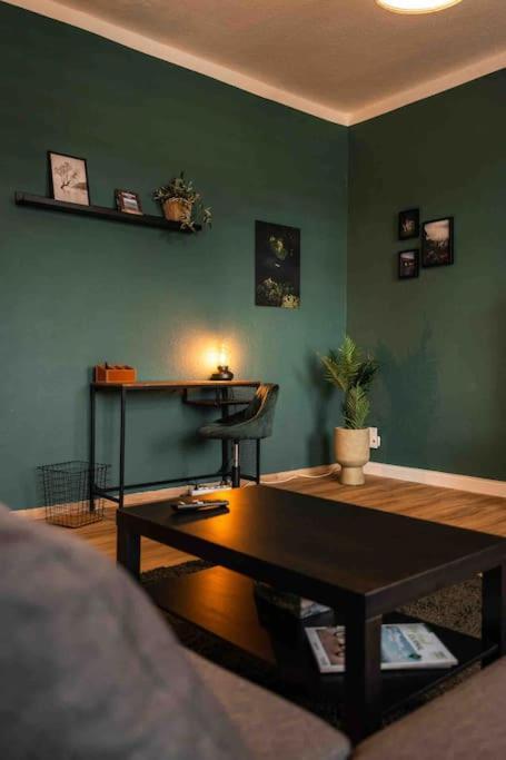 Ferienwohnung Bali Style Mit High Speed Wlan Und Gratis Parkplatz Гера Экстерьер фото